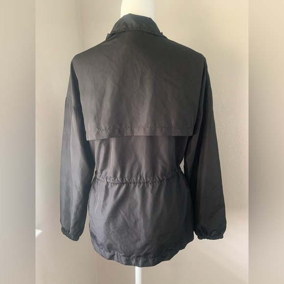 Forever 21 Lightweight Windbreaker Size Small Color Black - Picture 2 of 7